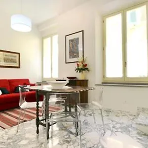  Apartment Leonardo Al Duomo - Bufalini Italy